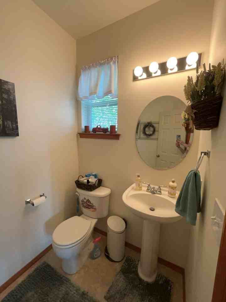 1921 83rd Dr Ne - Photo 4 of 19