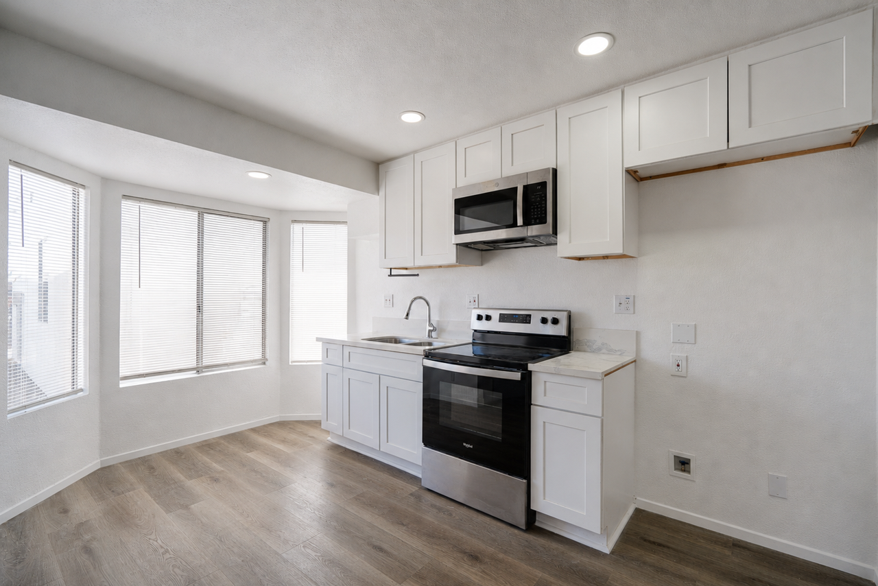 24897 Citadel St - Photo 4 of 14
