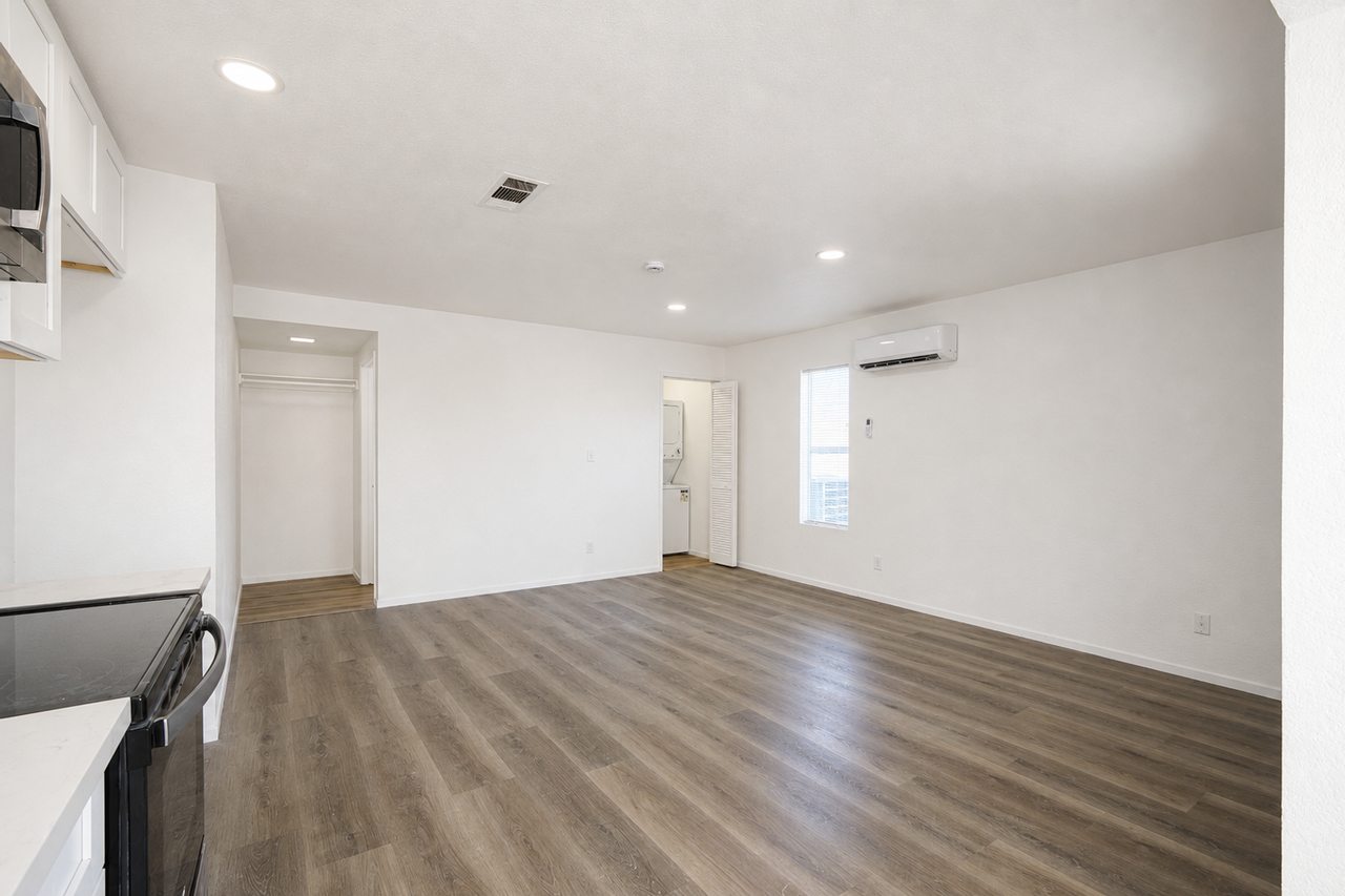 24897 Citadel St - Photo 7 of 14
