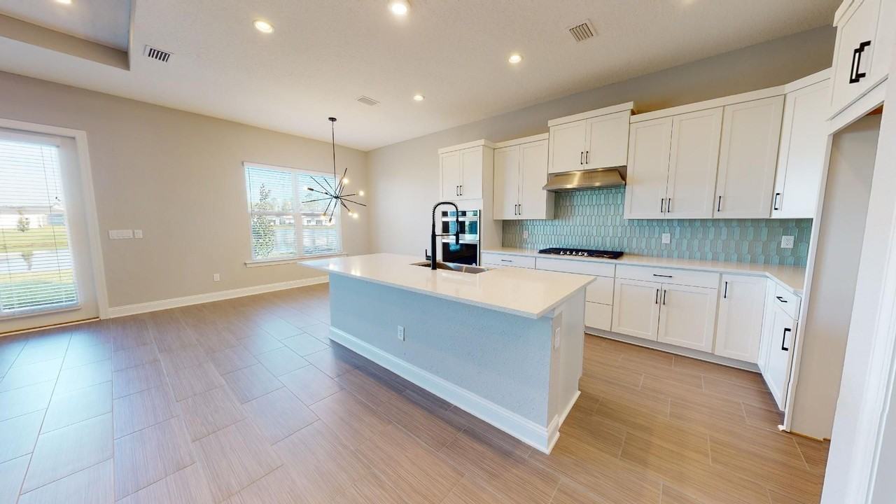 124 Bridgeton St - Photo 6 of 39