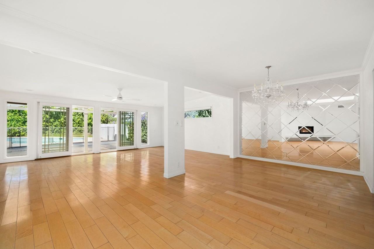 5237 Mecca Ave - Photo 6 of 19