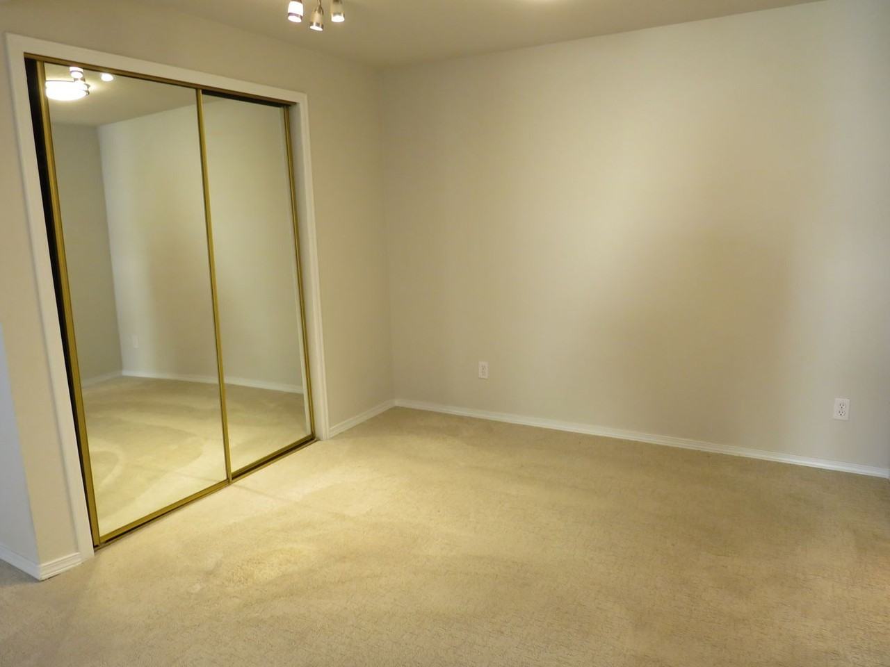 15818 Ne Leary Way #5-204 - Photo 5 of 25