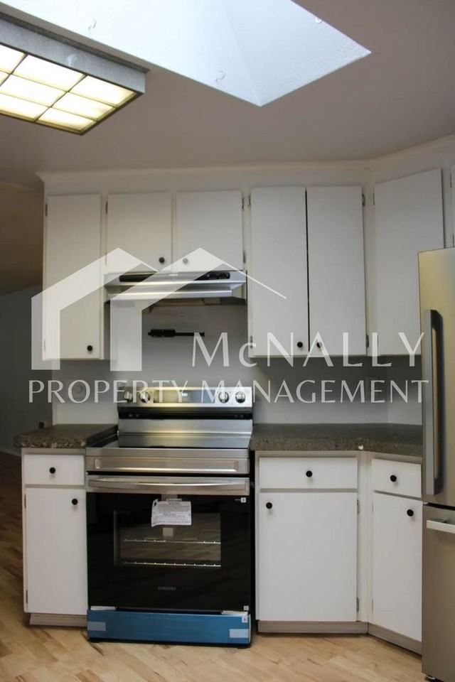 13715 100th Ave Nw - Photo 3 of 16