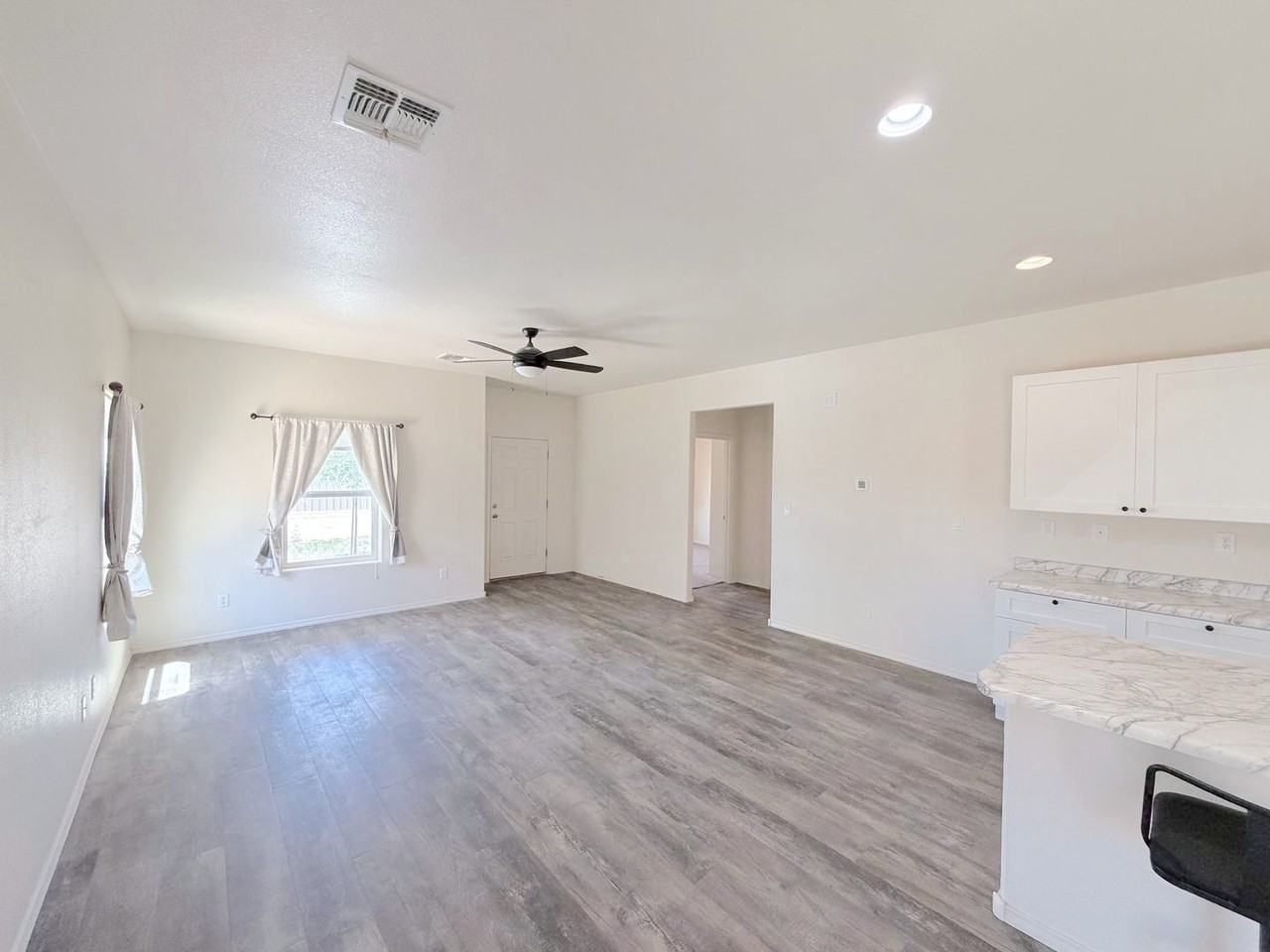 602 Camino Andres - Photo 7 of 20