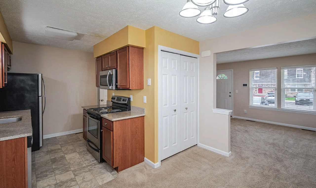 6113 Scotmar Dr - Photo 7 of 22