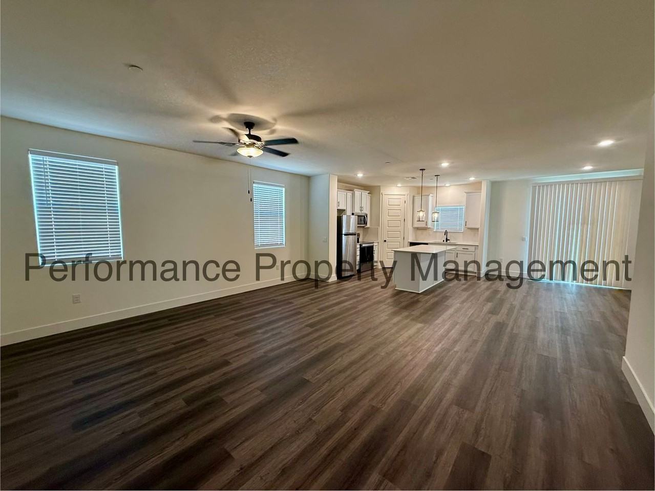 6915 Jewel Cave Ct - Photo 3 of 20