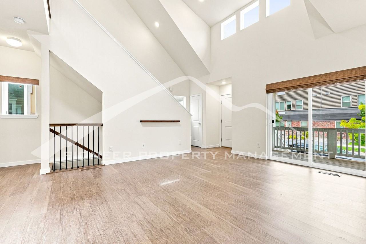 2883 S Fox St - Photo 3 of 29