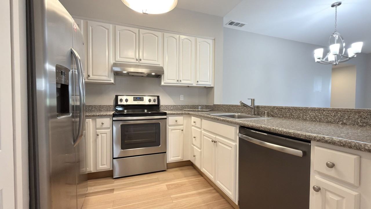 97 E Saint James St - Photo 7 of 21