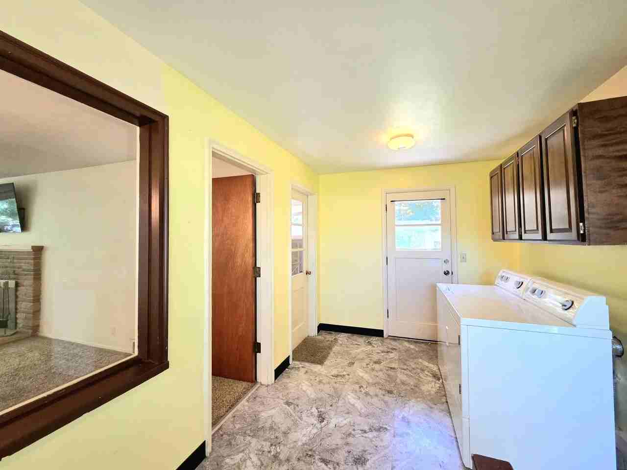 1336 4th St - Photo 6 of 32