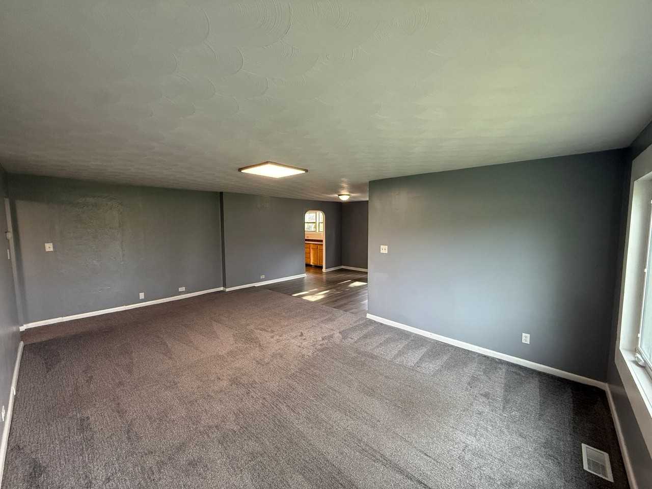 7149 Stellhorn Rd - Photo 6 of 27