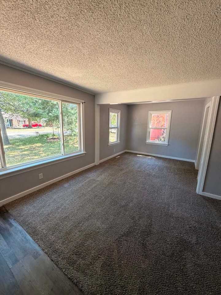 3414 Oak Ridge Dr - Photo 2 of 16