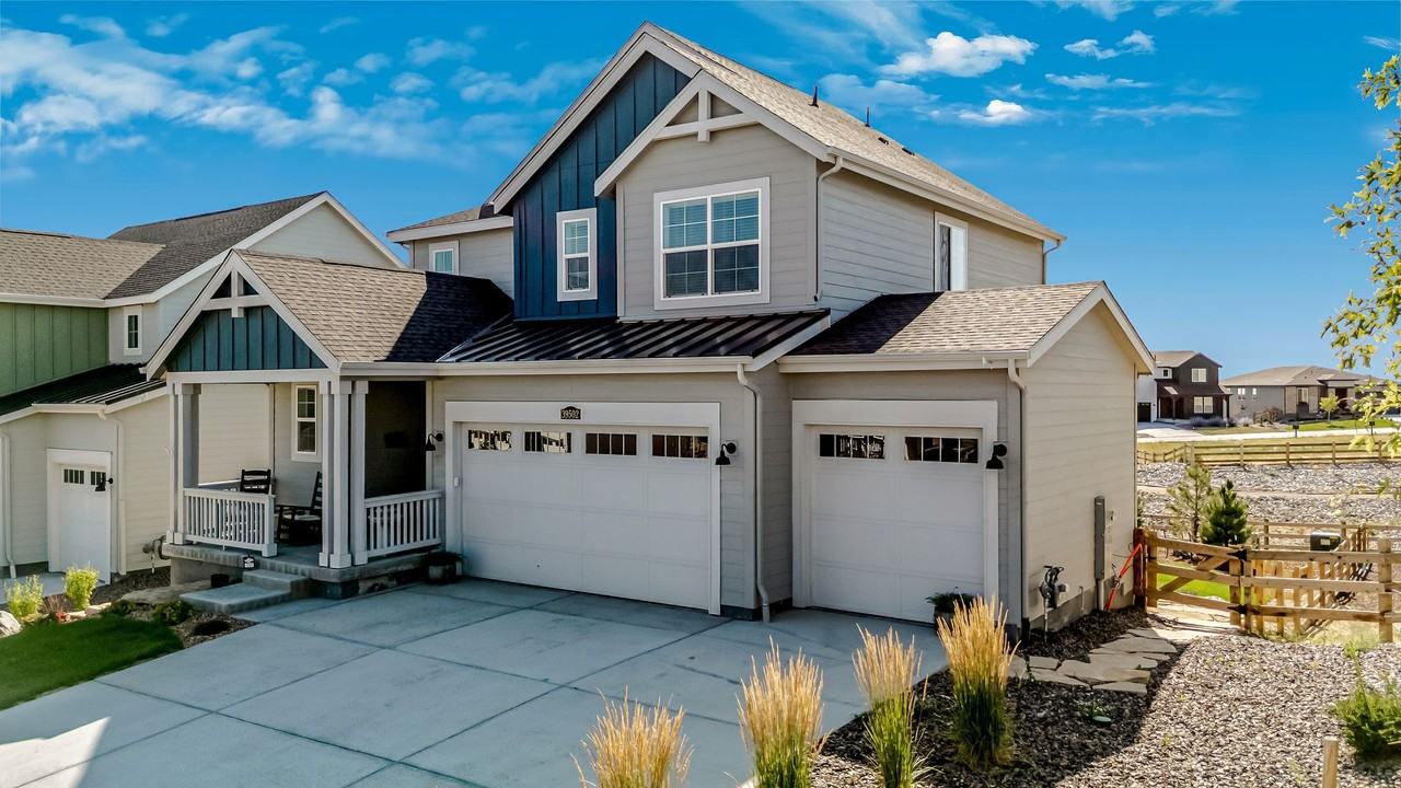 39502 Penn Rd - Photo 2 of 50