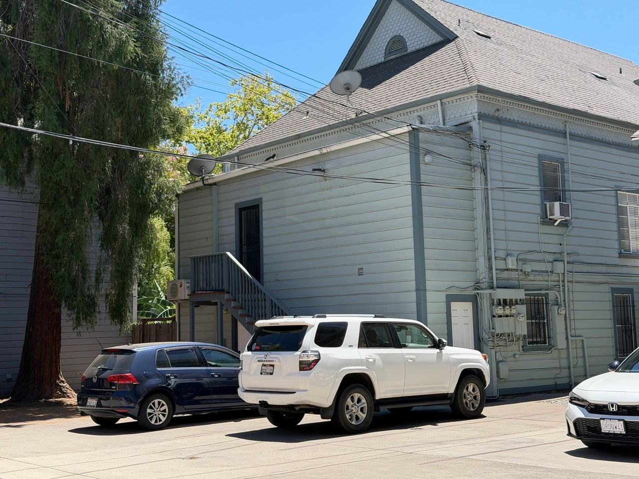 2427 J St - Photo 7 of 10