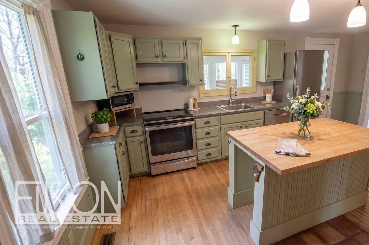 928 Mount Philo Rd - Photo 5 of 46