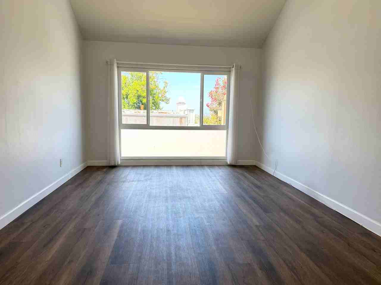 8034 Linda Vista Rd #2V - Photo 3 of 12