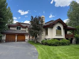 featured image of 203 Camas Loop E