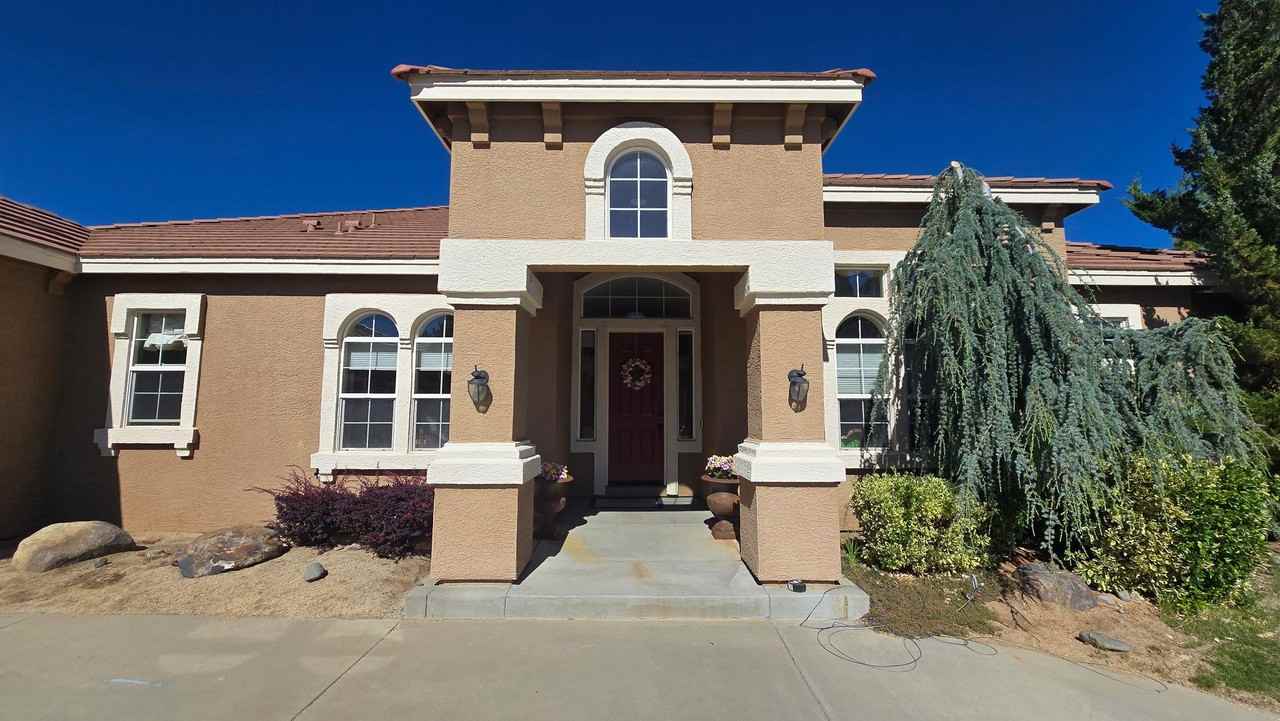 5265 N Elk River Rd - Photo 3 of 39