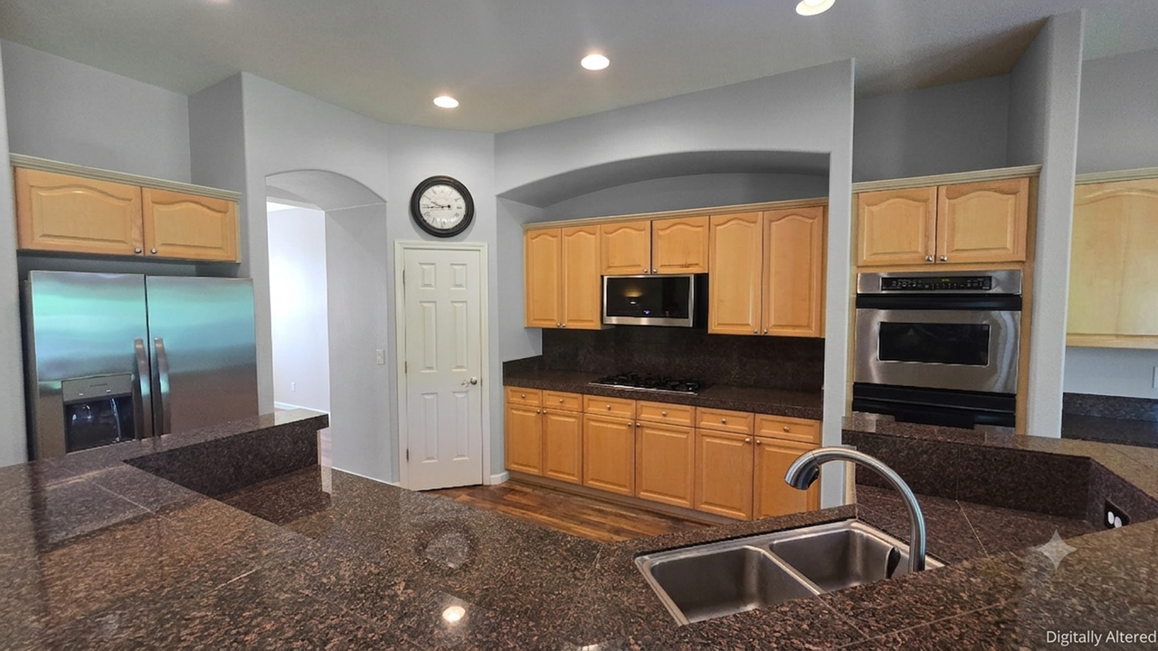 5265 N Elk River Rd - Photo 7 of 39