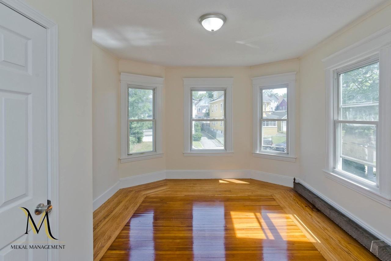 20 Sachem St - Photo 5 of 30