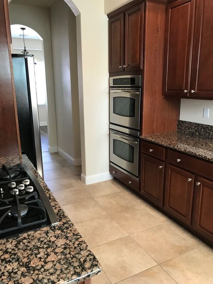 2205 Heavenly View Trl - Photo 2 of 30