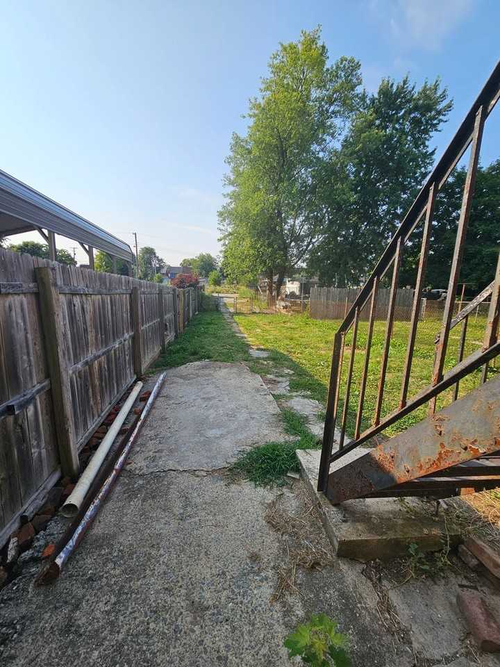 434 W. PRINCESS STREET - Photo 5 of 7