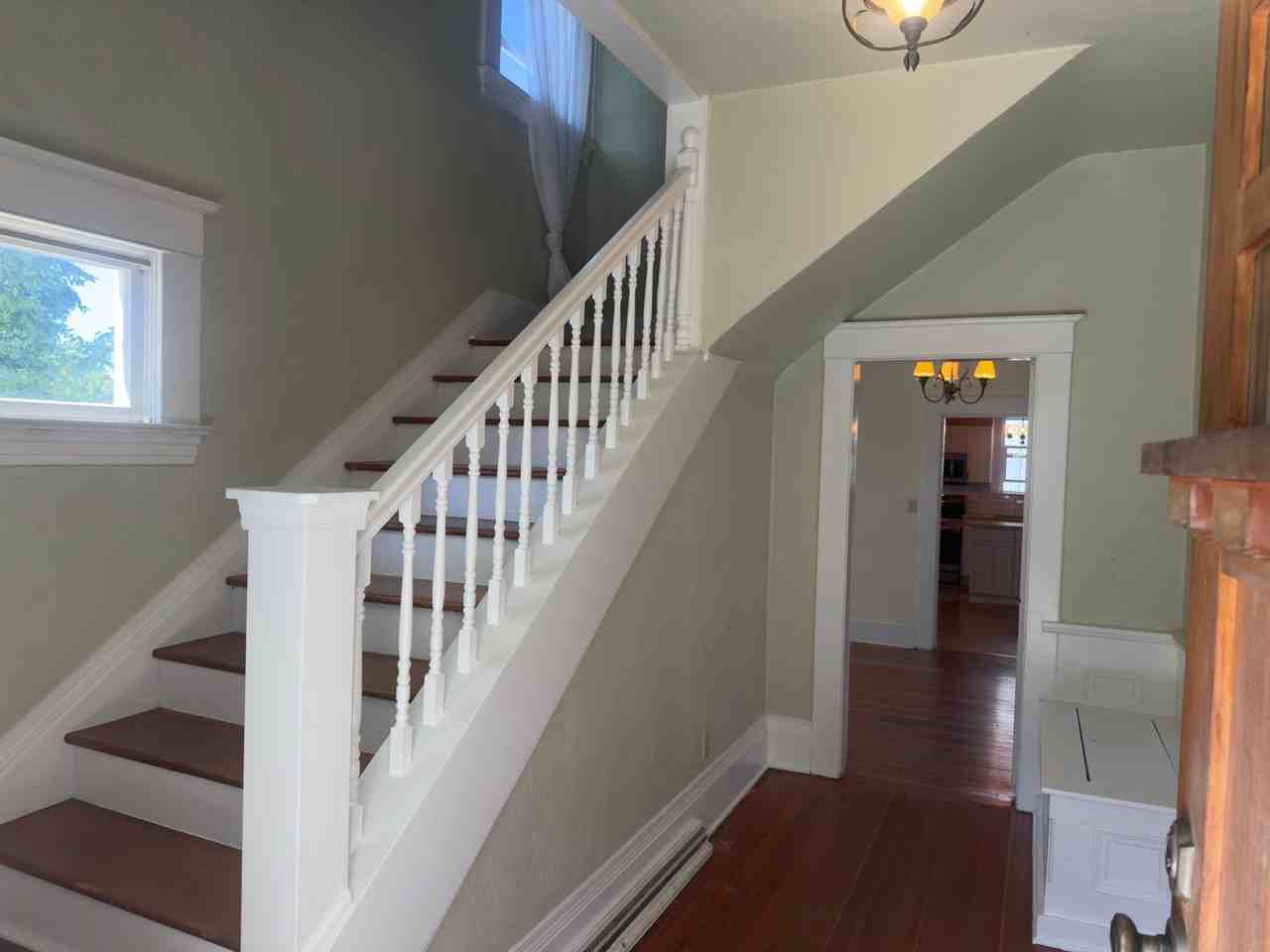 4853 Ne 6th Ave - Photo 2 of 34