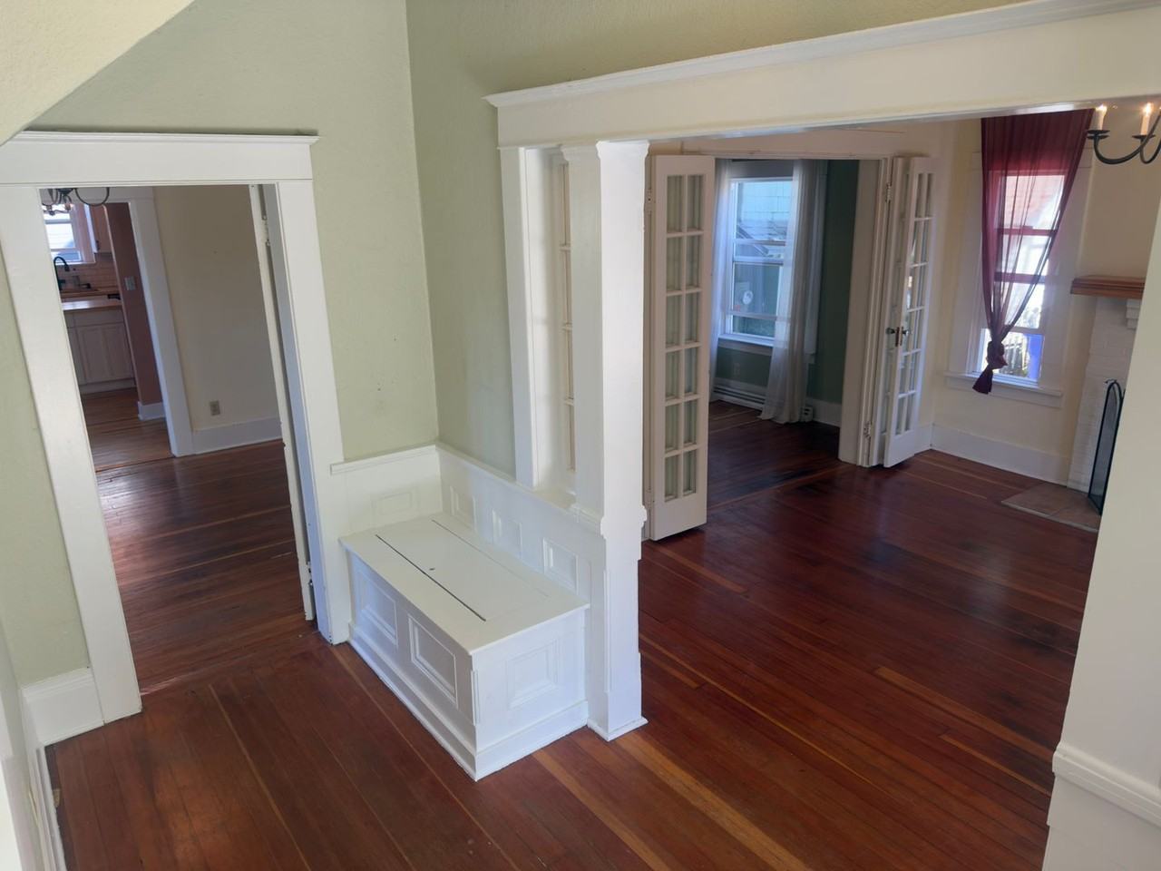 4853 Ne 6th Ave - Photo 3 of 34