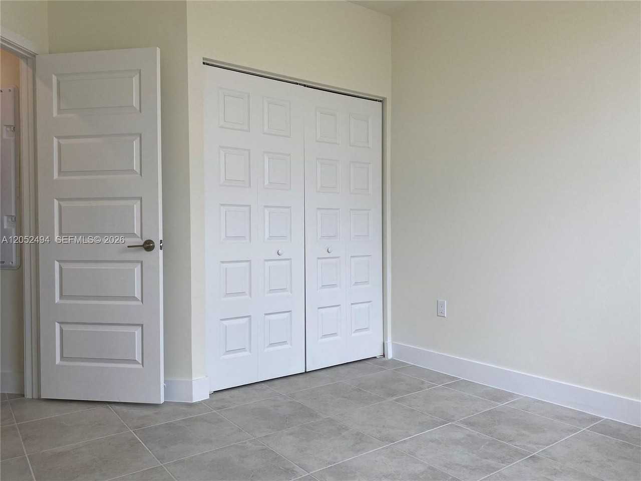 6455 Nw 103rd Pl - Photo 7 of 12