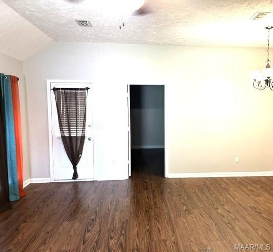6724 Patti Ct - Photo 2 of 17