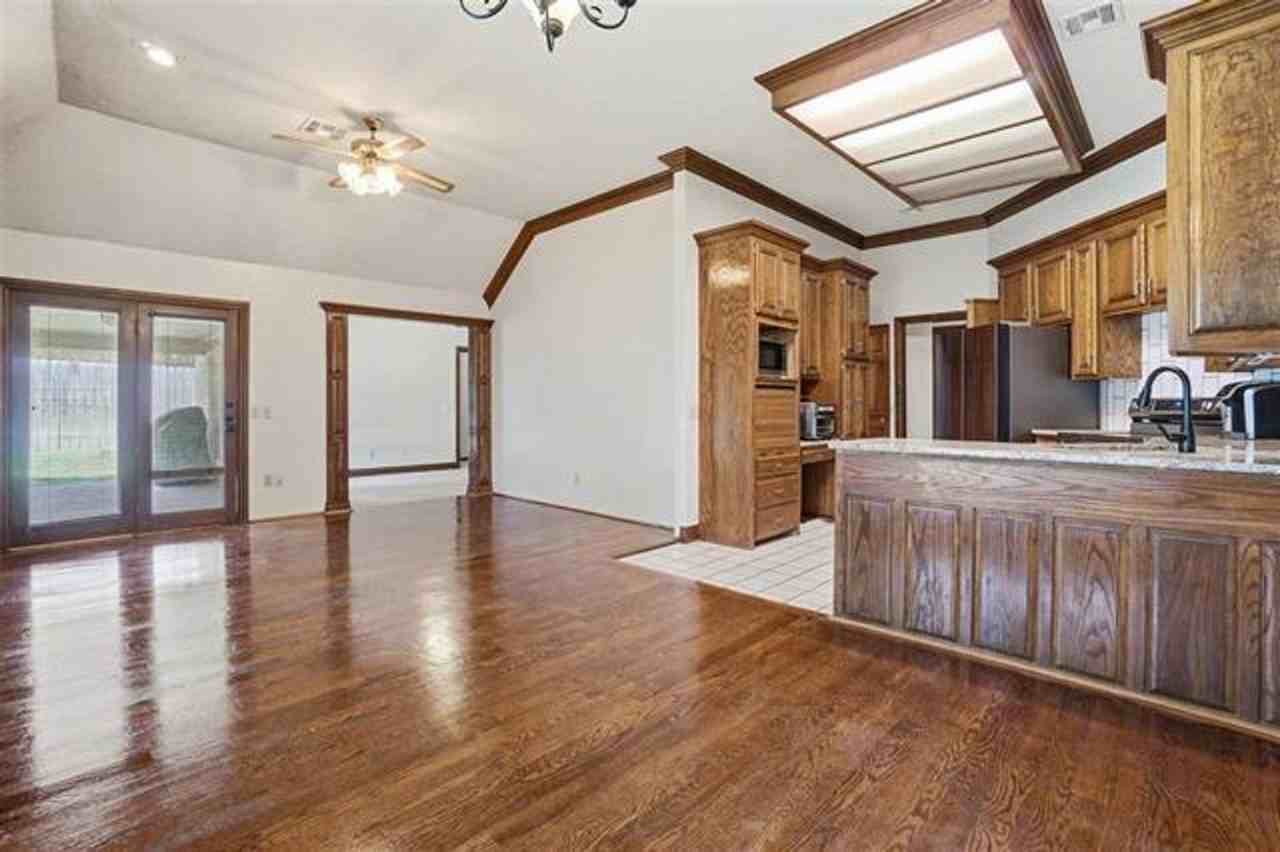 3006 Ne Heritage Dr - Photo 6 of 34