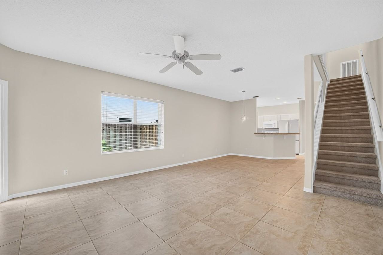 506 Tyler Ave - Photo 7 of 49