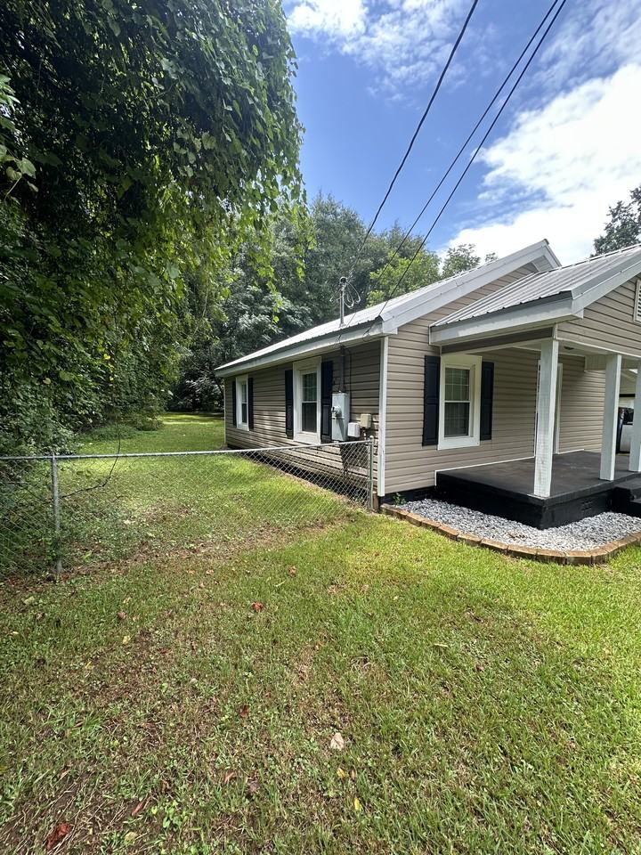 214 Walter St #NA - Photo 2 of 19