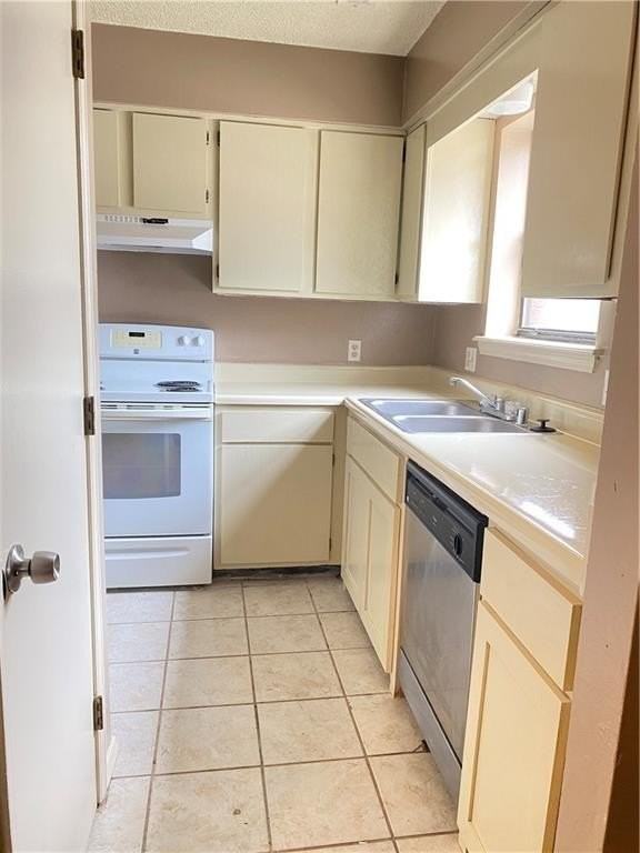 1408 Christy Dr - Photo 3 of 14