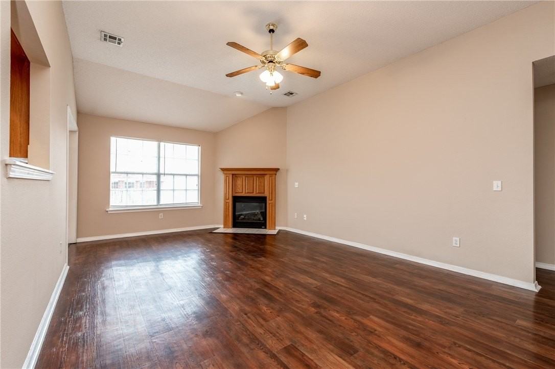 3909 Sw Cherry Rd - Photo 2 of 16