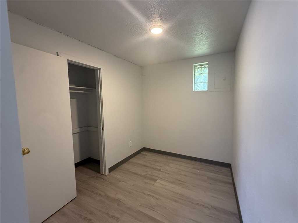 269 E Pickens Rd #4 - Photo 4 of 4