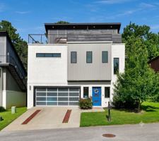 featured image of 1546 N Desoto Pl
