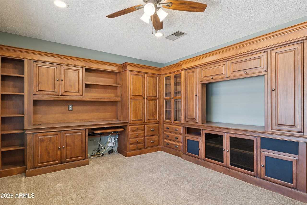 3526 E Sahuaro Dr - Photo 3 of 41