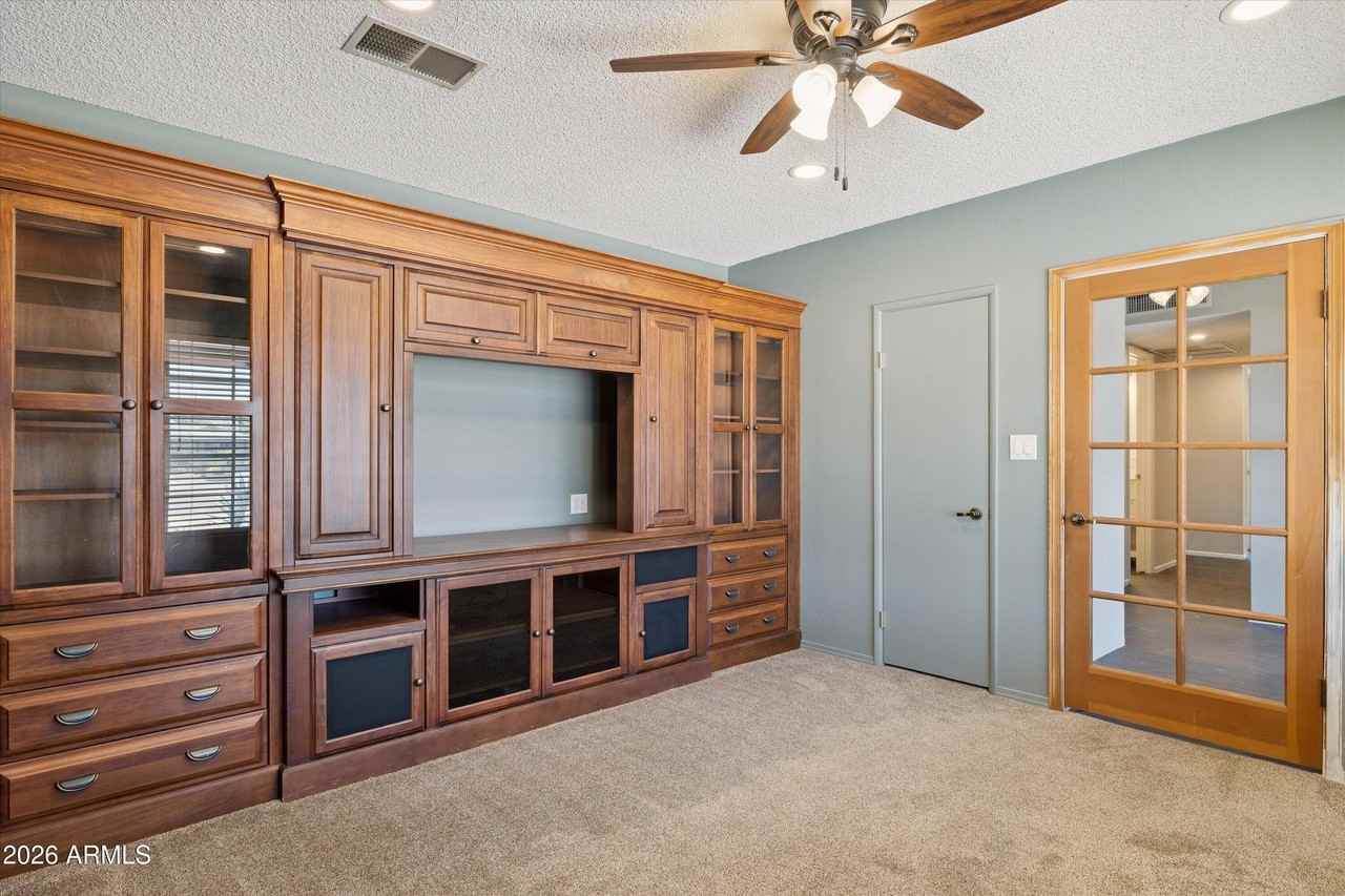 3526 E Sahuaro Dr - Photo 4 of 41