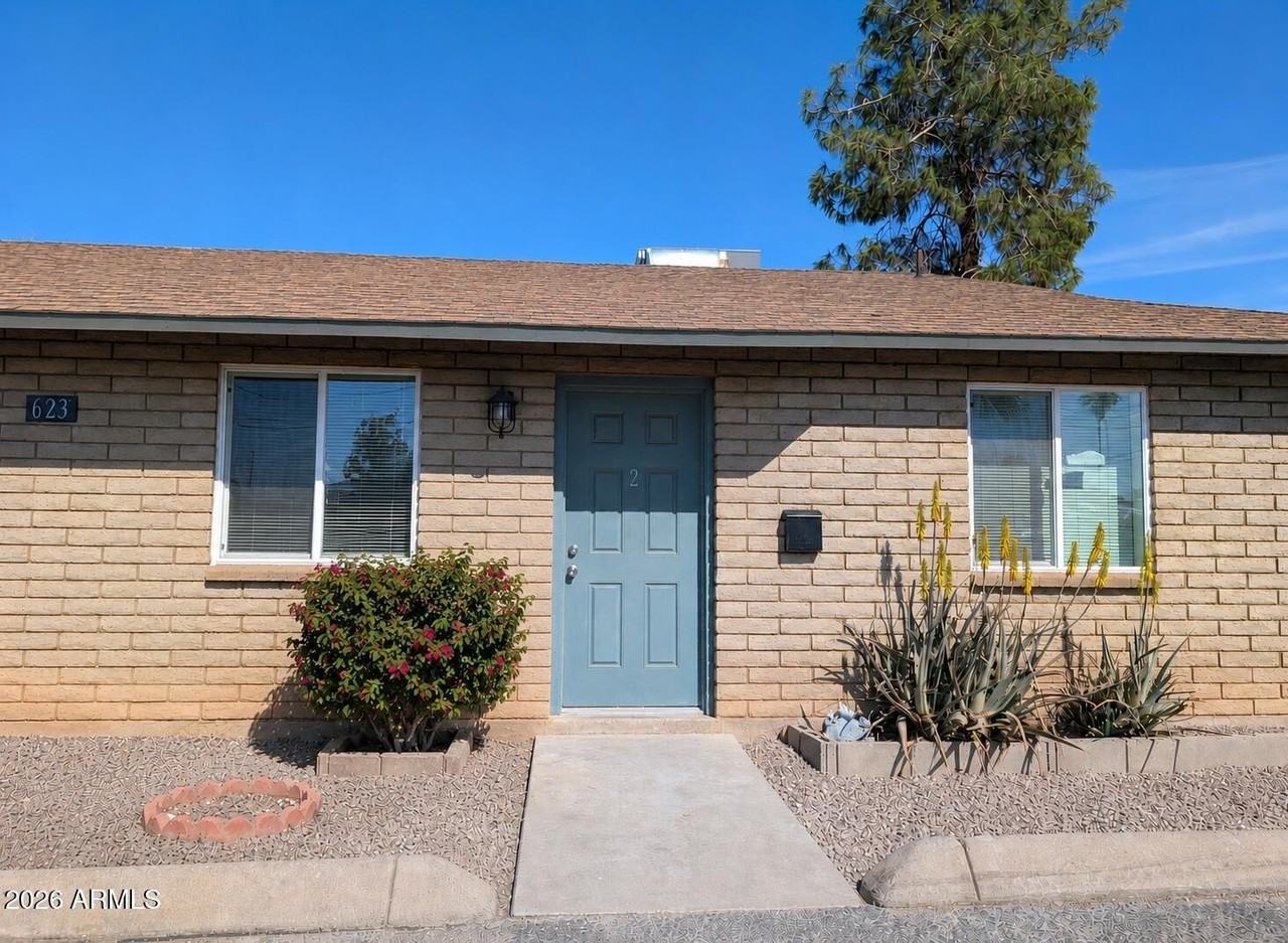 623 S Olive #1 - Photo 3 of 7