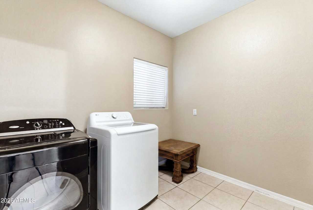 17318 N 19th Ter - Photo 5 of 20