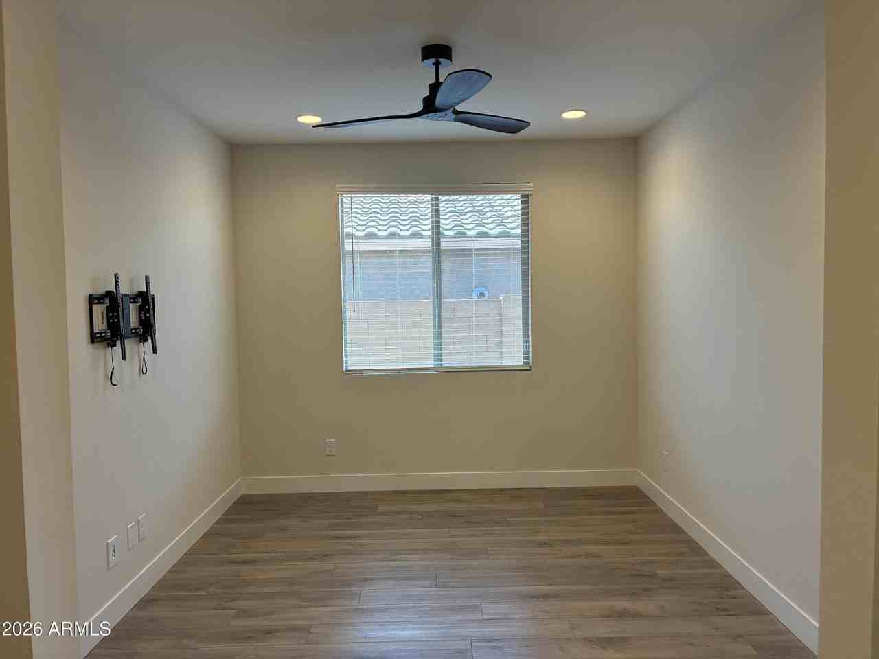 31684 N 135th Ln - Photo 5 of 40