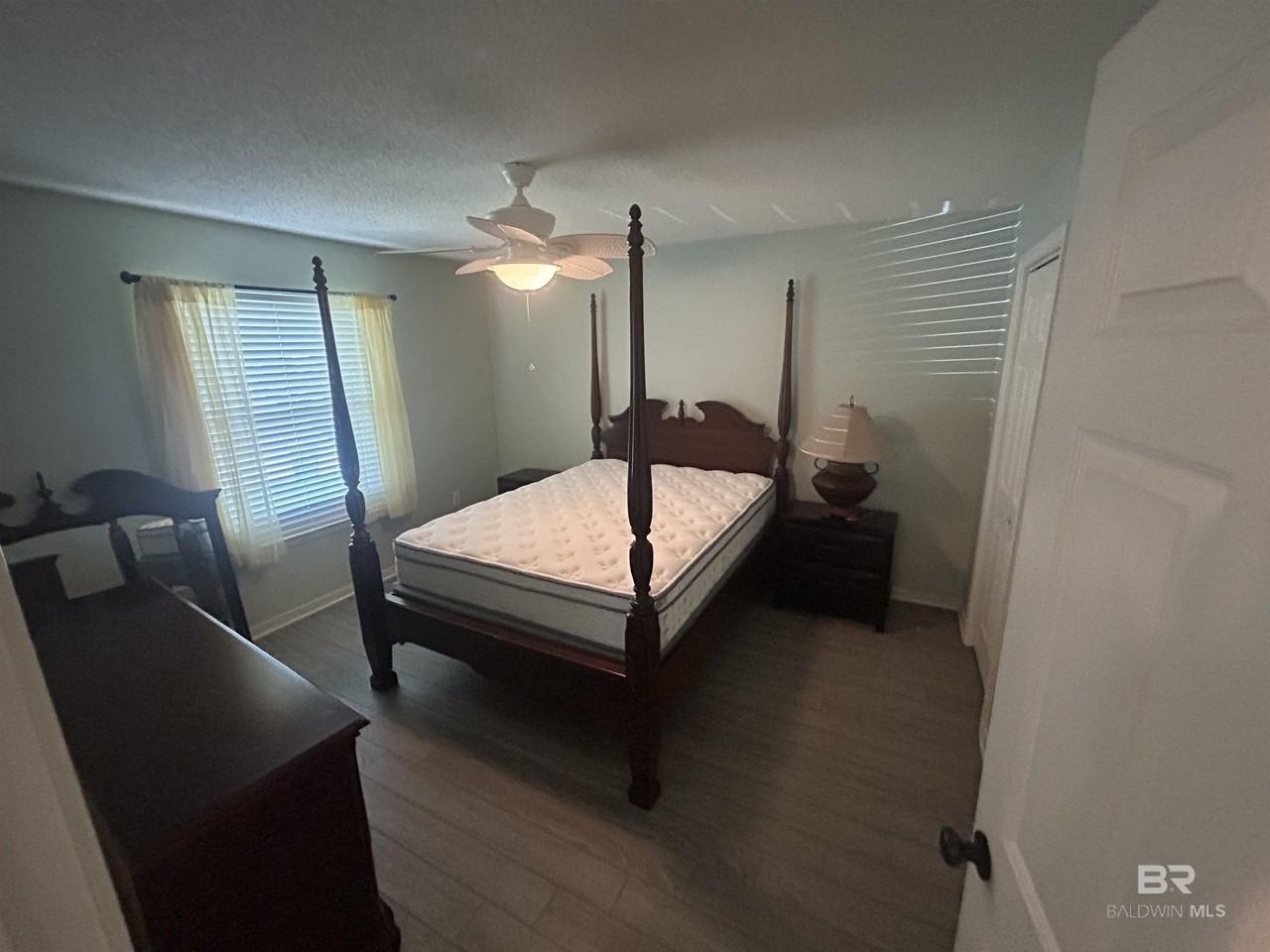 9474 Villas Dr - Photo 6 of 15