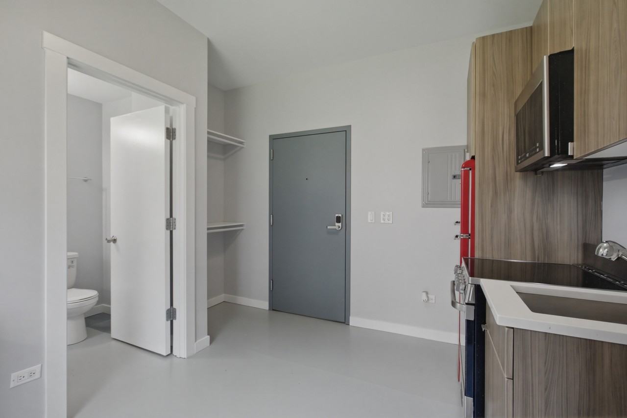 4700 N Racine Ave #110 - Photo 3 of 15
