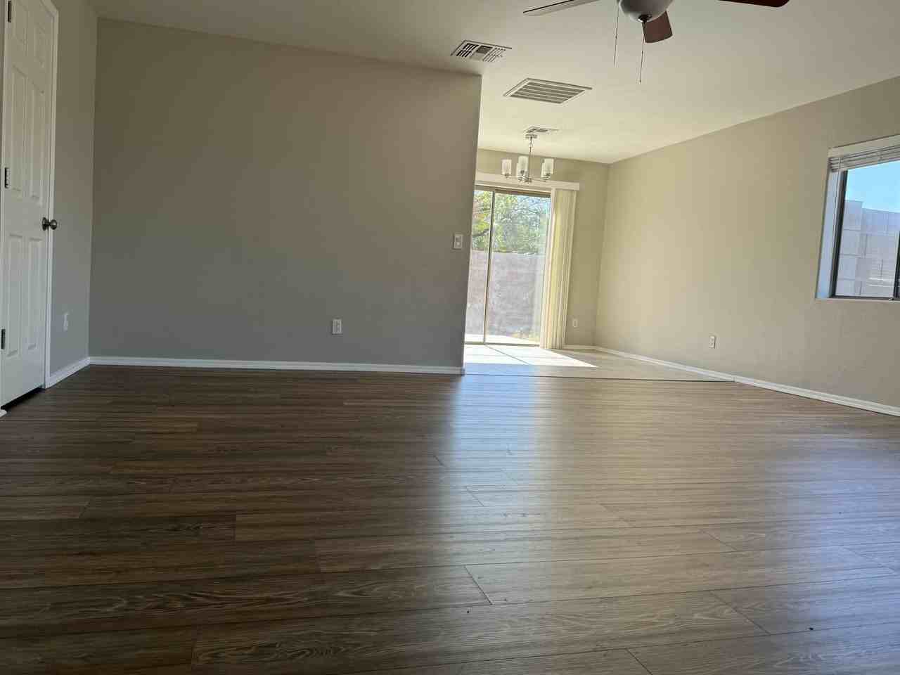506 E Townley Ave #1 - Photo 5 of 24