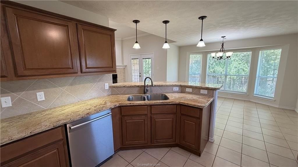 1102 Crested Point Ct - Photo 7 of 25