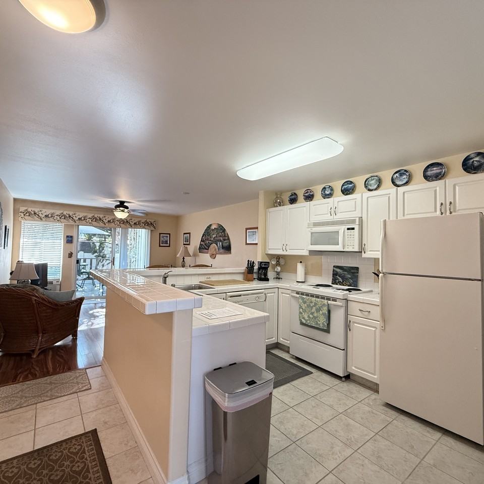 75 6081 Alii Drive - Photo 3 of 20