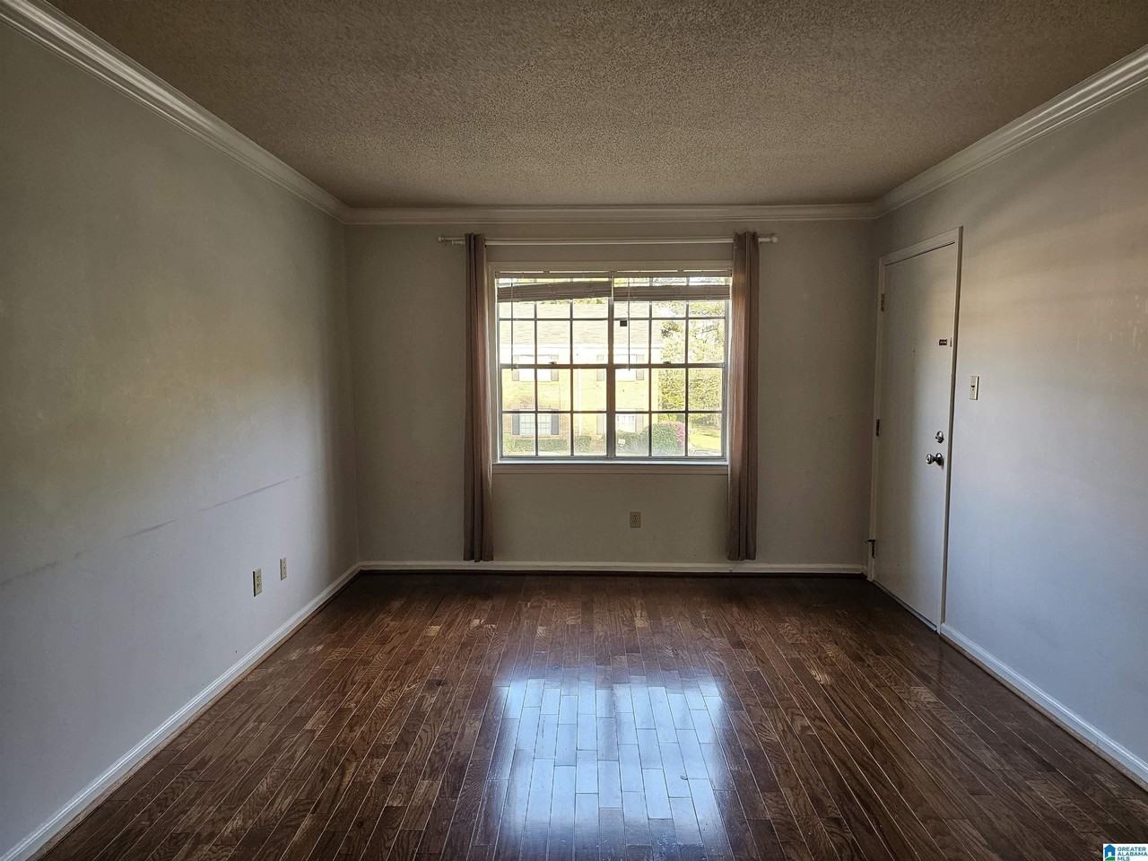3405 Sandner Ct #D - Photo 4 of 20