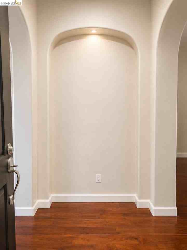 2103 Maidenhair Way - Photo 6 of 36