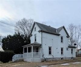 315 Sullivan St - Photo 2 of 12
