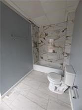 315 Sullivan St - Photo 6 of 12